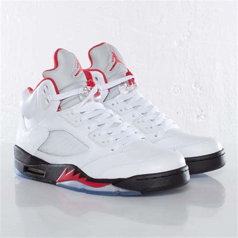 which is fake shoe retro 5 jordan|are jordans 5s any good.